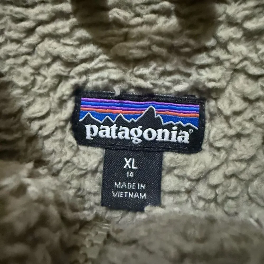 Patagonia Sherpa gray kids vest size xl